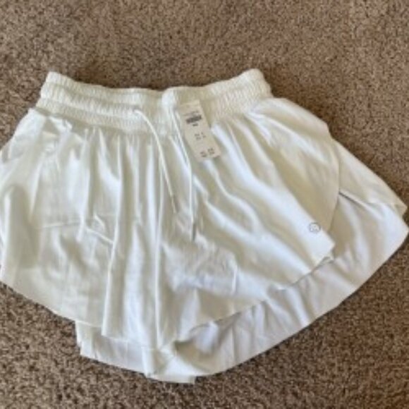 Gilly Hicks Size S White  Go Energized Shorts - Picture 2 of 4